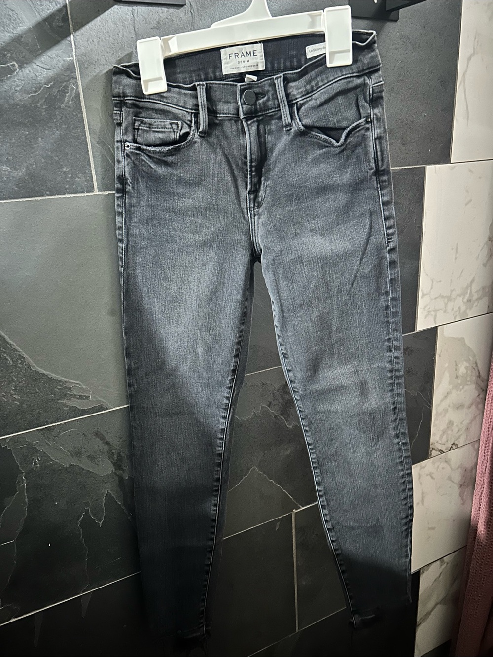 Frame Le Skinny De Jeanne Crop Jeans
